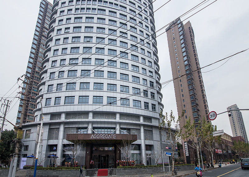 156638128229950114C6.jpg 4.jpg